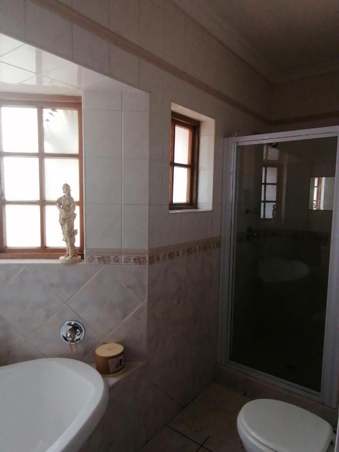 Joy On Joyce Hotel Alberton Buitenkant foto